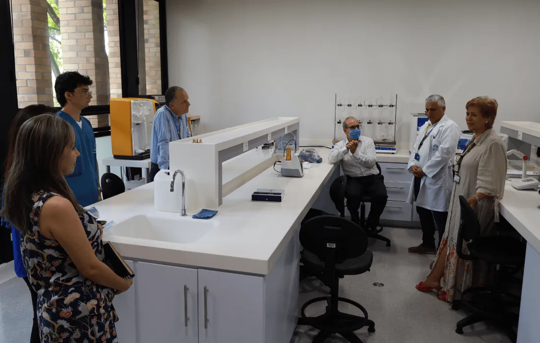 Laboratorio Fisicoquimico de los alimentos Javeriana Cali  Laboratorio Fisicoquimico de los alimentos Javeriana Cali