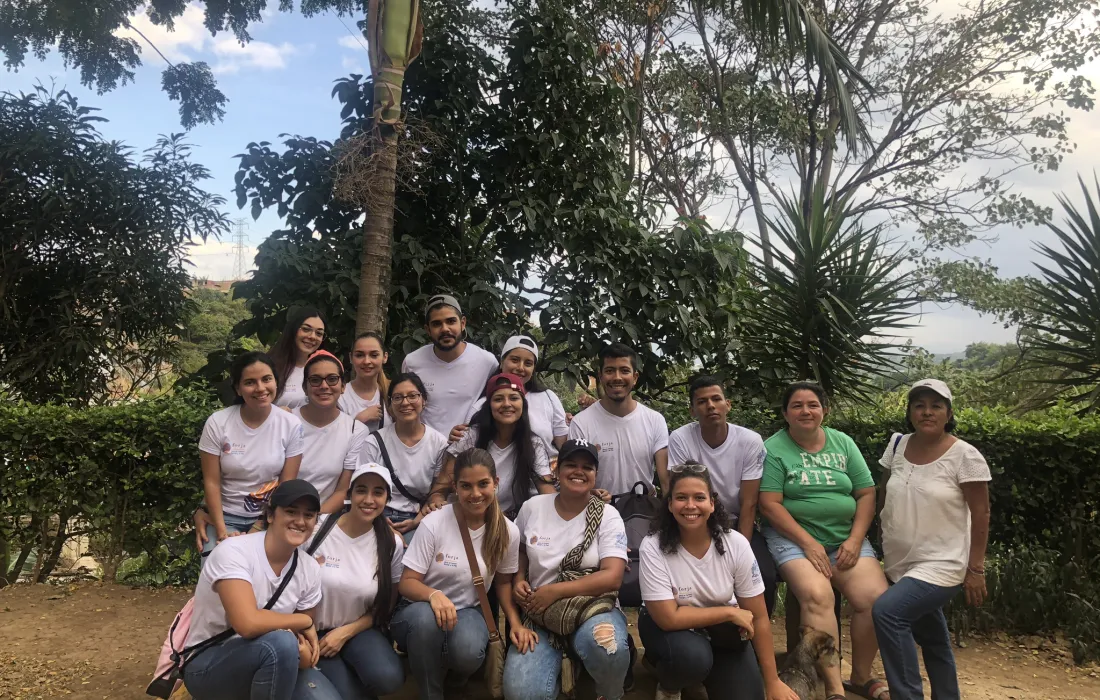 FORJA: articulando el aprendizaje y el servicio  FORJA: articulando el aprendizaje y el servicio