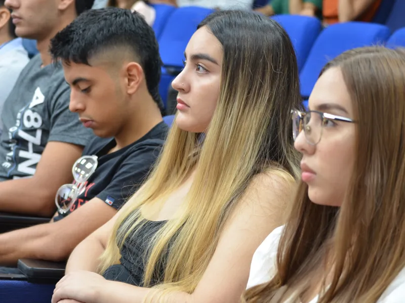 Con emotivo encuentro se desarrolló el cierre de la asignatura Consultorio Empresarial Con emotivo encuentro se desarrolló el cierre de la asignatura Consultorio Empresarial