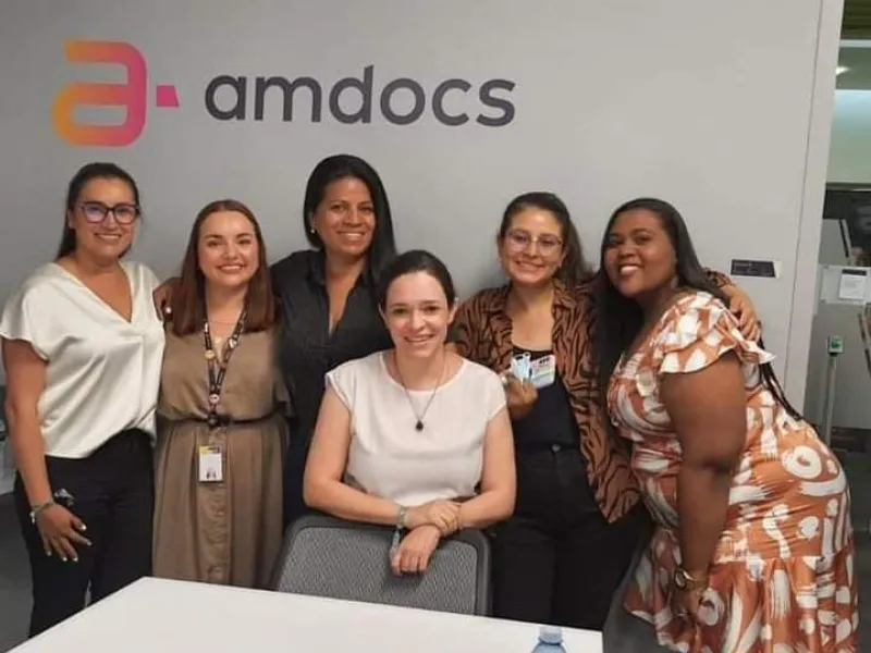 Conociendo Amdocs.  Conociendo Amdocs.