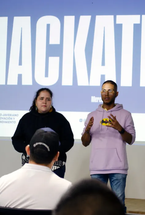 Hackaton, una experiencia de innovación colaborativa con empresas que le apuesta a metodologías de enseñanza de clase mundial Hackaton, una experiencia de innovación colaborativa con empresas que le apuesta a metodologías de enseñanza de clase mundial