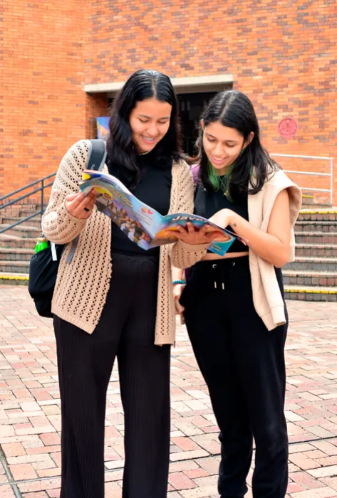 Conozca la cuarta edición de la revista Javeriana Cali: Transformando sueños en proyectos de vida Conozca la cuarta edición de la revista Javeriana Cali: Transformando sueños en proyectos de vida